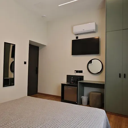 St Lazarus Guest house 3*