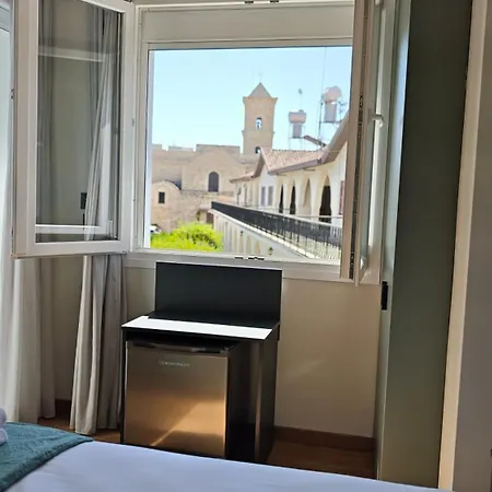 St Lazarus 拉纳卡